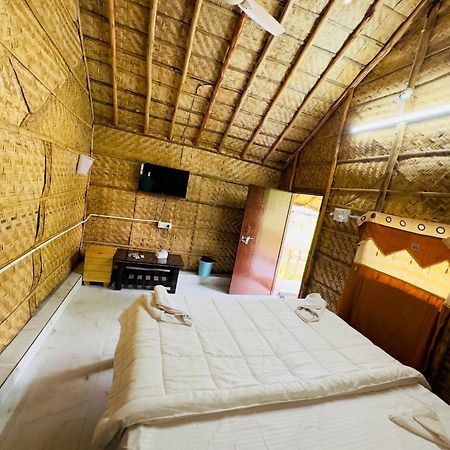 Hotel Tamarind Tree Way Side Amenities Hospet Exterior foto