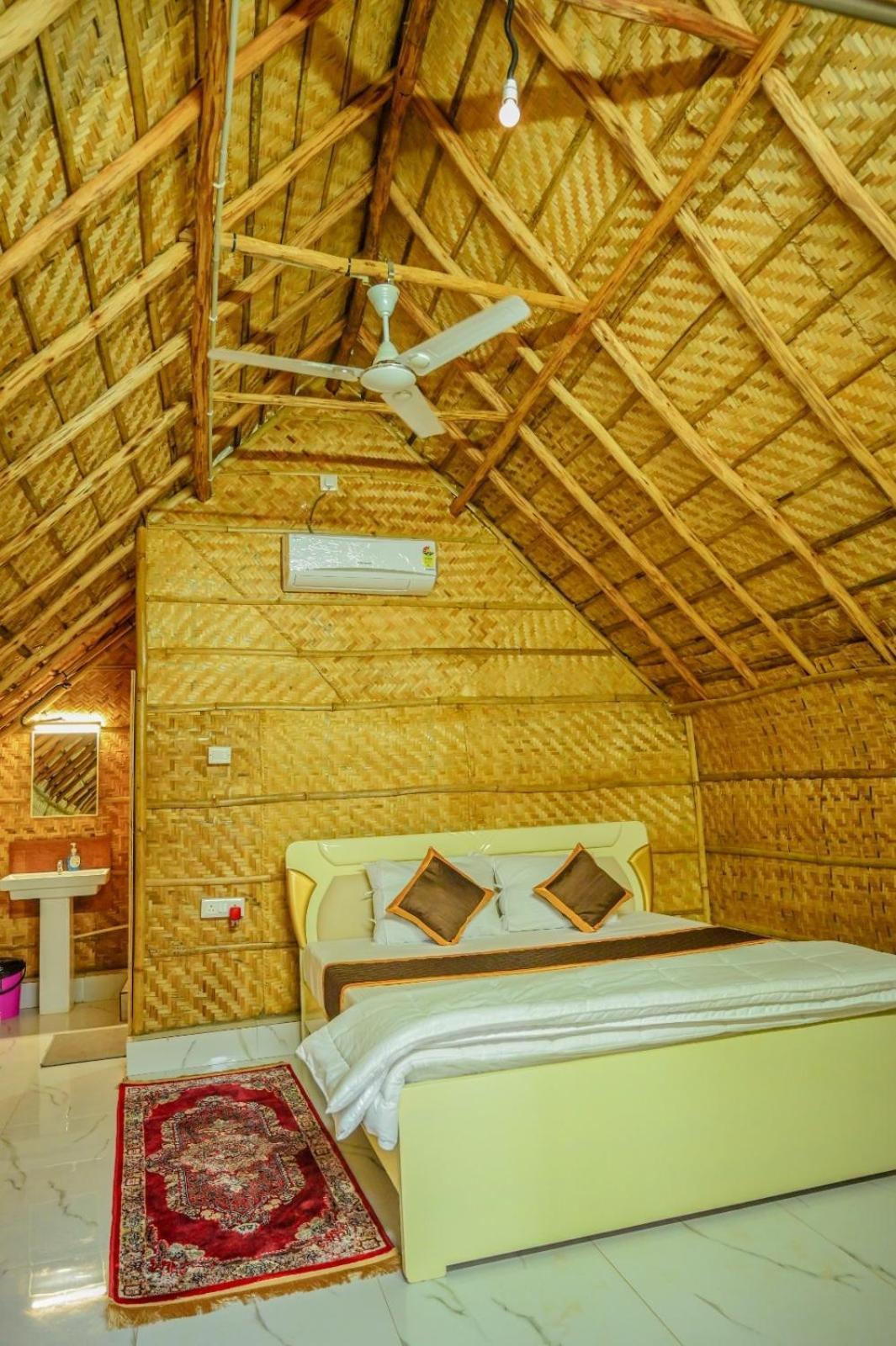 Hotel Tamarind Tree Way Side Amenities Hospet Exterior foto