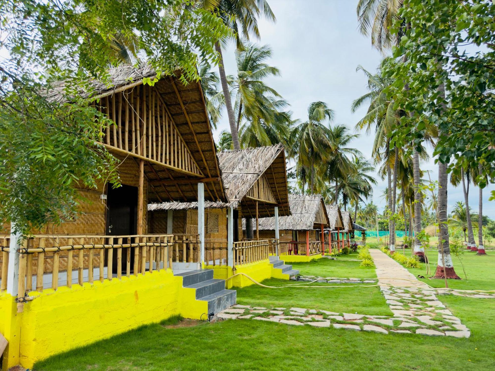 Hotel Tamarind Tree Way Side Amenities Hospet Exterior foto